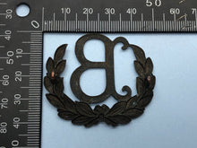 Lade das Bild in den Galerie-Viewer, Genuine British Army B Class Tradesman Blackened Brass Trade Badge - The Militaria Shop
