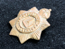 Charger l'image dans la galerie, Original WW1 British Army The Dorsetshire Regiment Collar Badge - Cast Brass - The Militaria Shop