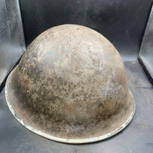 Charger l'image dans la galerie, Original WW2 British/Canadian Army Mk3 "Turtle" Combat Helmet - The Militaria Shop