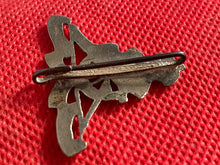 Load image into Gallery viewer, Original British Army WW1 / WW2 Royal Artillery Sweetheart Brooch - The Militaria Shop