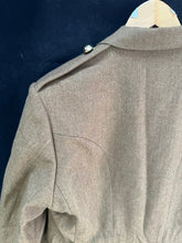Lade das Bild in den Galerie-Viewer, British Army Surplus No.2 Service Dress Jacket - Mercian Reg - Size 176/104/96 - The Militaria Shop