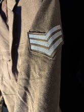 Charger l'image dans la galerie, Grade 1 British Army FAD No2 Dress Uniform Jacket - Size 176/108/92 - The Militaria Shop