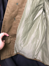 Lade das Bild in den Galerie-Viewer, Original British Army No.2 Dress Uniform Jacket - Grade 1 - Size 176/96/80 - The Militaria Shop