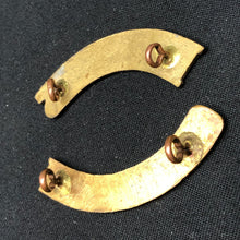 Load image into Gallery viewer, Original WW1/WW2 British Army Red Cross Carmarthen Brass Shoulder Title Set - The Militaria Shop