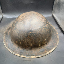 Lade das Bild in den Galerie-Viewer, Original British Army WW2 Combat Steel Helmet - The Militaria Shop