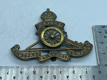 Load image into Gallery viewer, Original British Army WW1 / WW2 Royal Artillery Brass Cap Badge - The Militaria Shop