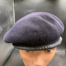 Lade das Bild in den Galerie-Viewer, Genuine British Army Forces All Regiment Wool Beret - Size 63 - The Militaria Shop
