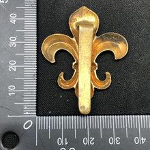 Load image into Gallery viewer, Original WW2 British Army Cap Badge - Manchester Regiment - The Militaria Shop