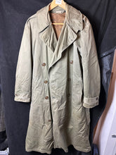 Load image into Gallery viewer, Original WW2 US Army Officers Raincoat Overcoat + Liner & Belt - Long Med - 40" - The Militaria Shop