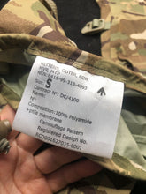 Load image into Gallery viewer, British Army MTP MVP Camouflage Gore-Tex ECW Outer Mittens - Size Small - The Militaria Shop