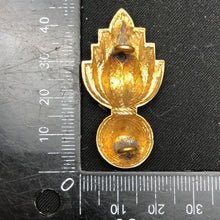Lade das Bild in den Galerie-Viewer, Genuine British Army Cap Badge - Royal Engineers - The Militaria Shop