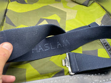 Charger l'image dans la galerie, Original British Royal Navy Blue Canvas Stable Belt - Approx 40" Waist - The Militaria Shop