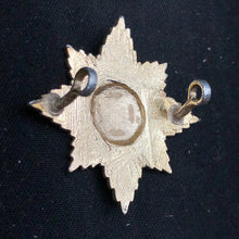 Charger l'image dans la galerie, Genuine British Army Staybrite Cap Badge - Irish Guards - The Militaria Shop