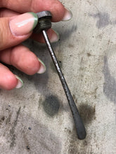 Load image into Gallery viewer, Original WW1 British Army SMLE Enfield Brass Oil Bottle - P-H Maker Marked - The Militaria Shop