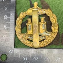 Load image into Gallery viewer, Original British Army Dorsetshire Regiment Cap Badge - The Militaria Shop