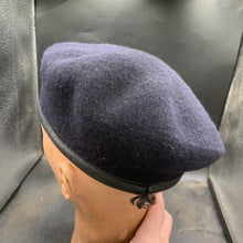 Lade das Bild in den Galerie-Viewer, Genuine British Army Forces All Regiment Wool Beret - Size 53 - The Militaria Shop