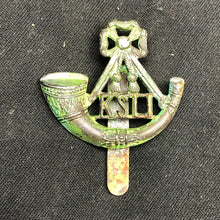 Lade das Bild in den Galerie-Viewer, Original British Army Cap Badge - King's Shropshire Light Infantry - The Militaria Shop