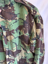 Load image into Gallery viewer, Genuine British Army Surplus DPM Camouflaged 1968 Pattern Smock - Size 36" Chest - The Militaria Shop