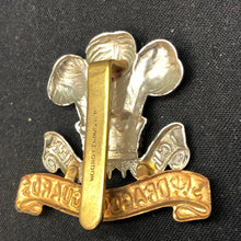 Charger l'image dans la galerie, Original WW2 British Army Cap Badge - 3rd Dragoon Guards - The Militaria Shop