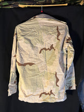 Charger l'image dans la galerie, Gulf War US Army DCU Camouflaged Combat Field Jacket Airborne - Medium/Regular - The Militaria Shop