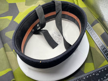 Lade das Bild in den Galerie-Viewer, Original British Royal Navy Ratings Cap - Size 59cm - The Militaria Shop