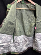 Lade das Bild in den Galerie-Viewer, Surplus British Army DPM Pattern Camouflaged Smock Windproof Cadet-160/84 - The Militaria Shop