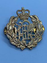 Charger l'image dans la galerie, Original Royal New Zealand Air Force Cap Badge - The Militaria Shop