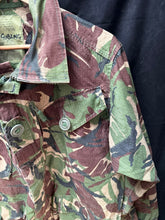 Lade das Bild in den Galerie-Viewer, Genuine British Army DPM Camouflaged Combat Field Jacket - Size 170/96 - The Militaria Shop
