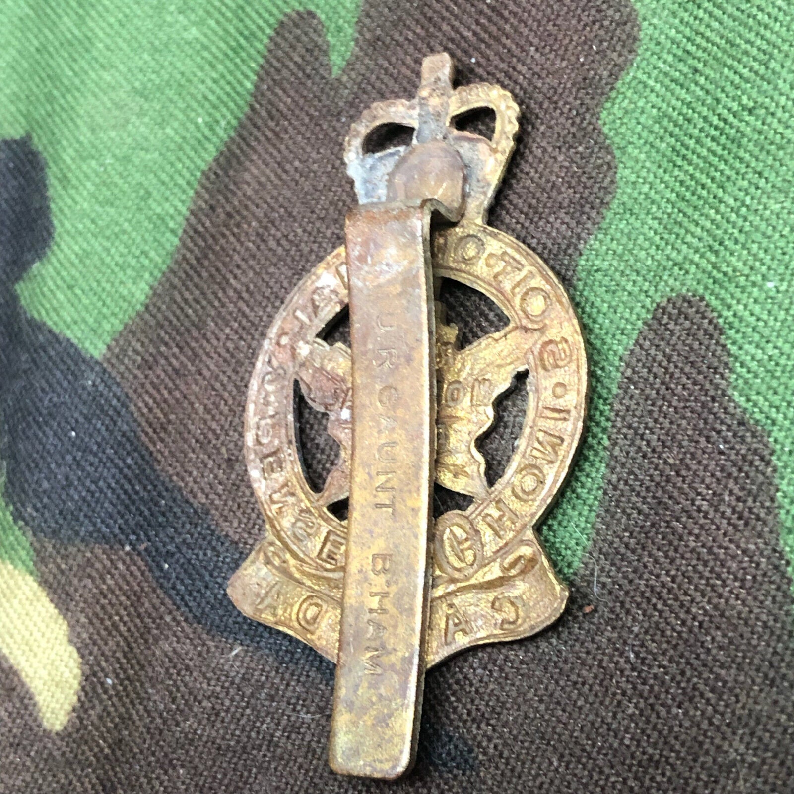 Original Canadian Army Royal Montreal Regiment Beret / Cap Badge - The Militaria Shop