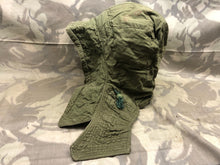 Lade das Bild in den Galerie-Viewer, Original Korean War Era British Army Middle Parka Detatchable Hood - The Militaria Shop