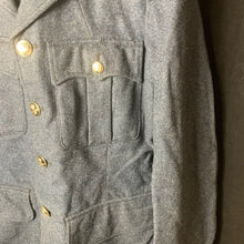 Load image into Gallery viewer, Original WW2 Pattern British Royal Air Force RAF Jacket - Size 13 - 38" Chest - The Militaria Shop