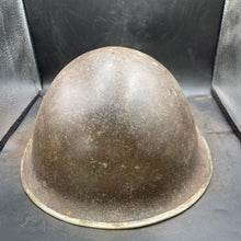 Charger l'image dans la galerie, Original WW2 British/Canadian Army Mk3 "Turtle" Combat Helmet - The Militaria Shop