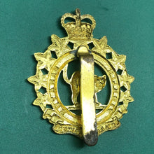 Load image into Gallery viewer, Genuine Canadian Army Cap Badge - Ontario Regiment - The Militaria Shop