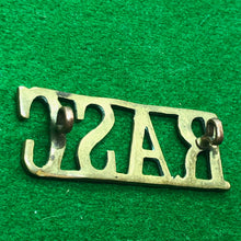Load image into Gallery viewer, Original WW2 British Army Brass Shoulder Title - RASC Royal Army Service Corps - The Militaria Shop