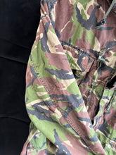 Load image into Gallery viewer, British Army DPM Camouflaged jacket Smock Windproof -Size 170/88 - The Militaria Shop