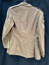 Load image into Gallery viewer, Grade 1 British Army Para Patched FAD No2 Dress Uniform Jacket - Size 176/104/88 - The Militaria Shop