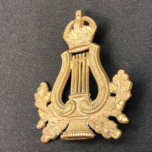 Load image into Gallery viewer, Original WW1 / WW2 British Army Musician's Badge - The Militaria Shop