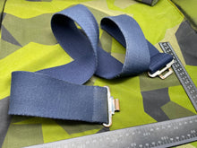 Charger l'image dans la galerie, Original British Royal Navy Blue Canvas Stable Belt - Approx 42" Waist - The Militaria Shop