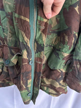 Load image into Gallery viewer, Genuine British Army Surplus DPM Camouflaged 1968 Pattern Smock - Size 36" Chest - The Militaria Shop