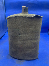 Lade das Bild in den Galerie-Viewer, Original WW2 British Army Soldiers Water Bottle - The Militaria Shop
