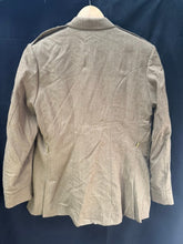 Charger l'image dans la galerie, British Army Surplus No.2 Service Dress Jacket - Size 176/112/104 - The Militaria Shop