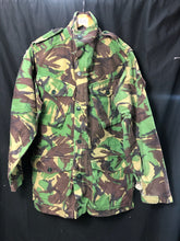 Charger l'image dans la galerie, British Military Surplus Army DPM Camouflage Combat Smock - Size 180/96 - The Militaria Shop