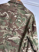 Charger l'image dans la galerie, Surplus British Army MTP Barrack Shirt -Size 190/105 - The Militaria Shop