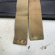 Lade das Bild in den Galerie-Viewer, Original WW2 British Army 37 Pattern Equipment Webbing L Strap Set - The Militaria Shop