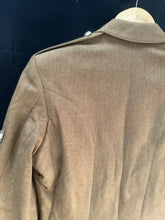 Lade das Bild in den Galerie-Viewer, British Army Surplus No.2 Service Dress Jacket - Engineers - Size 176/96/80 - The Militaria Shop