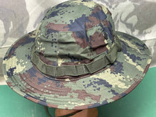 Load image into Gallery viewer, Genuine US Army Jungle Camouflage Boonie Sun Hat Hot Weather Type II - Size 7 - The Militaria Shop