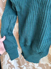 Load image into Gallery viewer, Genuine British Army Commando Green Pull Over Jumper WRAC - Size 4 - 40" Chest - The Militaria Shop