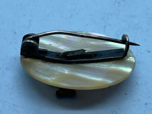 Charger l'image dans la galerie, Original WW2 British Royal Berkshire Regiment Sweetheart Brooch - The Militaria Shop