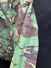 Lade das Bild in den Galerie-Viewer, Surplus British Army DPM Pattern Camouflaged Smock Windproof Cadet-160/84 - The Militaria Shop