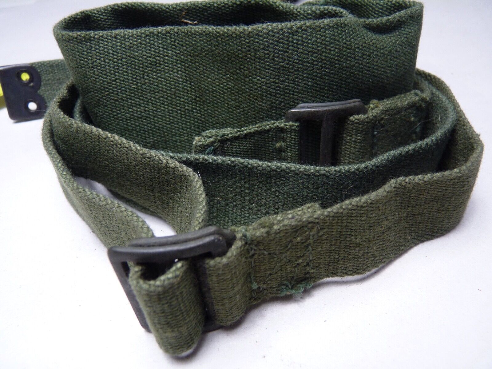 Original WW2 British Army 44 Pattern Shoulder / Extended Equipment Strap - 1945 - The Militaria Shop